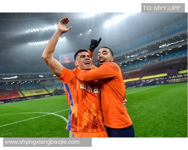 杭州足球队的节奏变革引发热议球迷期待新风潮与未来发展 杭州足球队的节奏变革引发热议球迷期待新风潮与未来发展